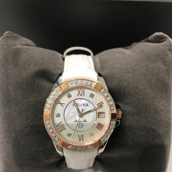 Women’s Bulova watch - Picture 1 of 3